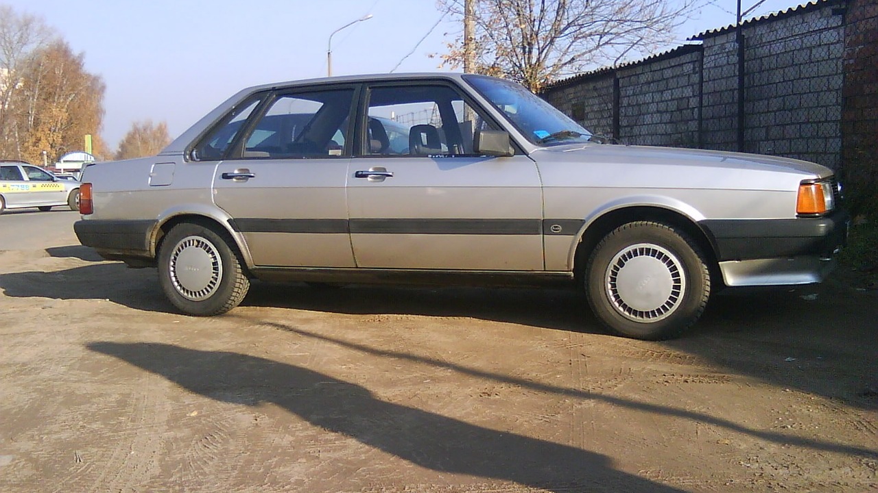 Audi 80 (B2) 1.8 бензиновый 1986 | 1,8 GT на DRIVE2