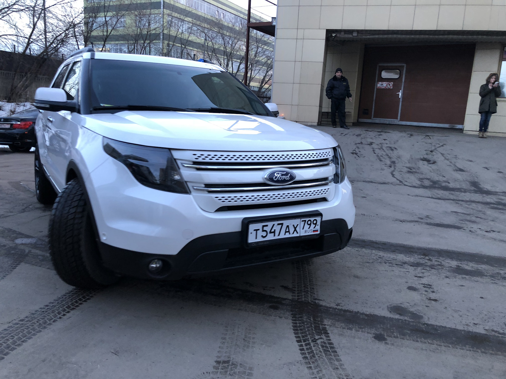 Альтернативная оптика Ford Explorer 2014