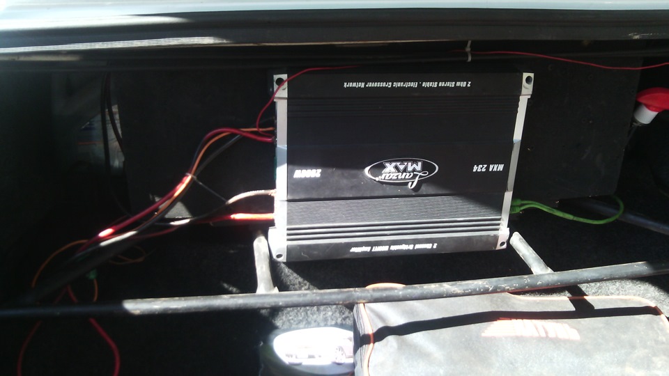 Сабвуфер sony Xplod 1300w и усилитель lanzar — ГАЗ 31105, 2,4 л, 2006 ...