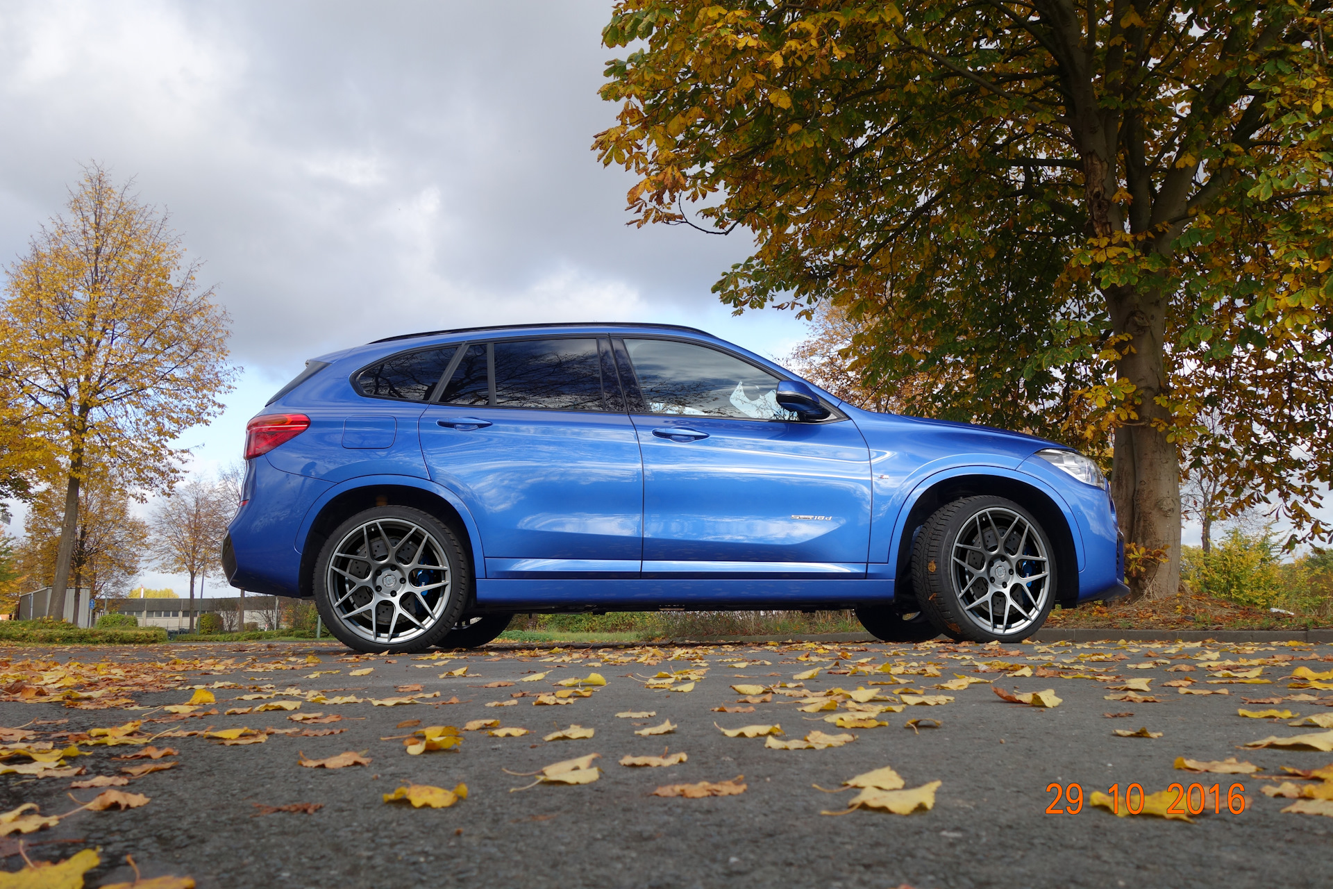 BMW x1 темный графит колеса