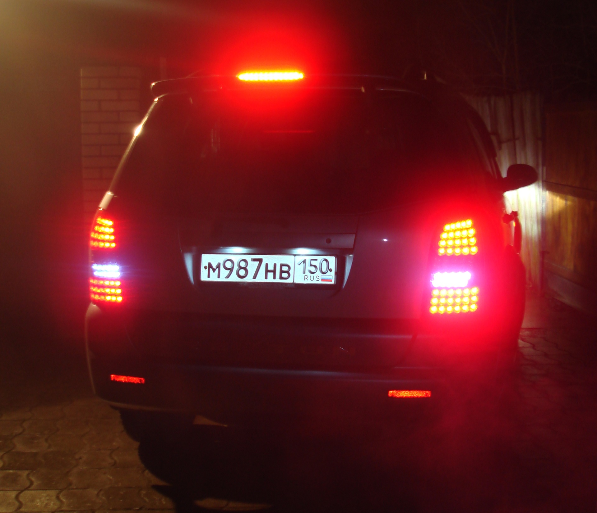 Задние Фары. — SsangYong Rexton (1G), 3,2 л., 2006 года | тюнинг | DRIVE2