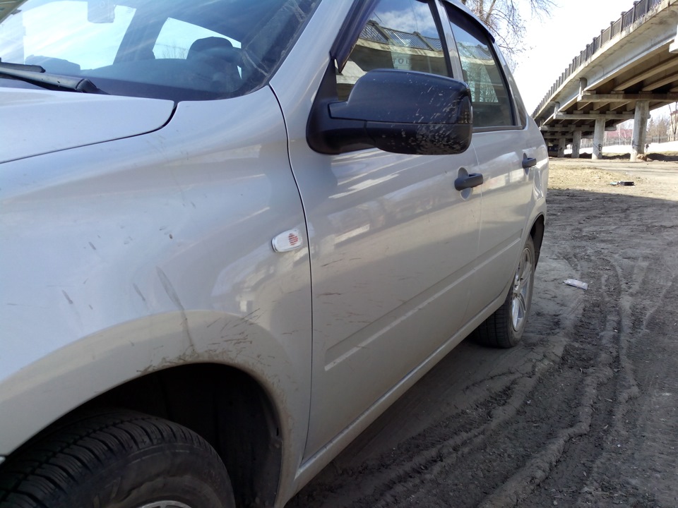 Лампа ДХО и белые повторители поворотов. — Lada Гранта (1G), 1,6 л ...