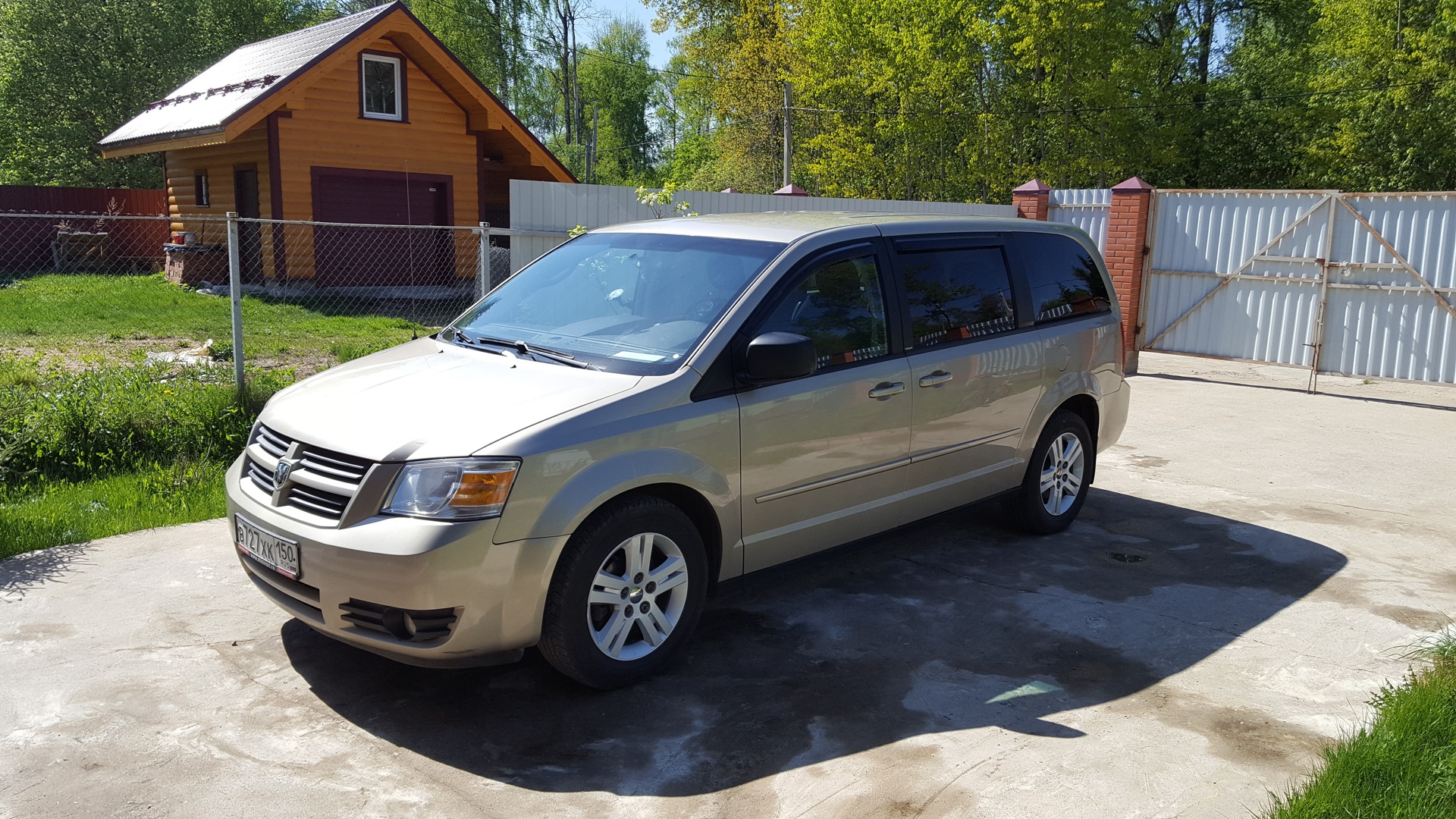 Караван 2010. Dodge Caravan 2015. Dodge Caravan 2010. Додж Караван 2015. Dodge Grand Caravan 2015.