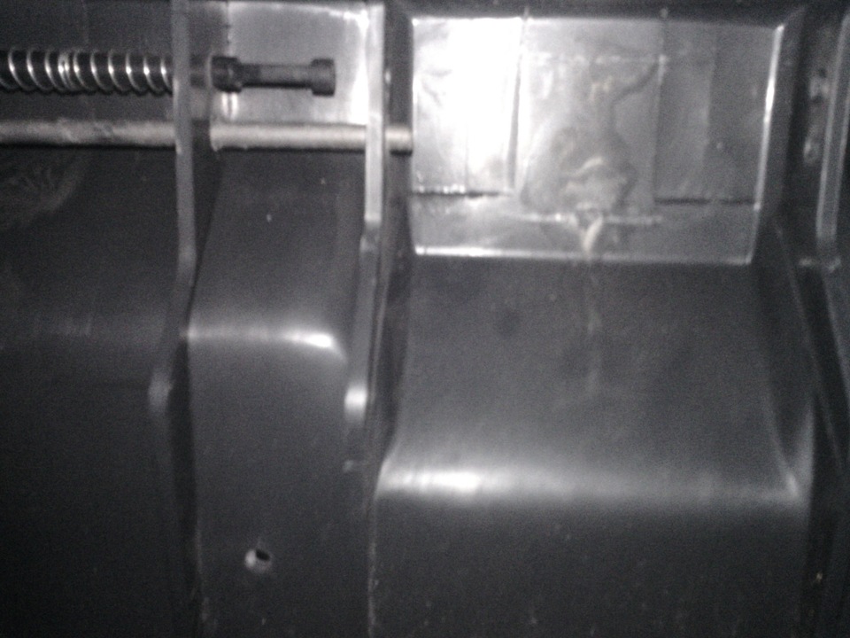 Починка замка бардачка — Lada 21102, 1,5 л, 2001 года | своими руками ...