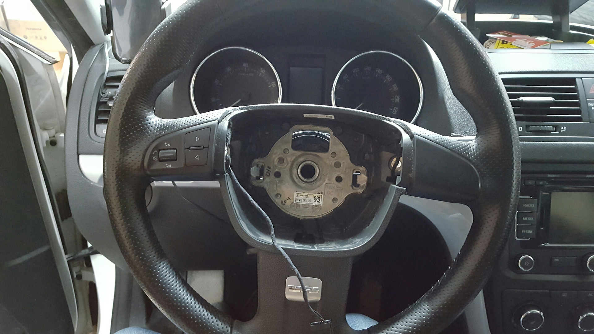 Установка мультируль шкода. Мультируль fabia 2. мультируль skoda yeti 1.2 2011. мультируль шкода йети. мультируль шкода 4 поколения.