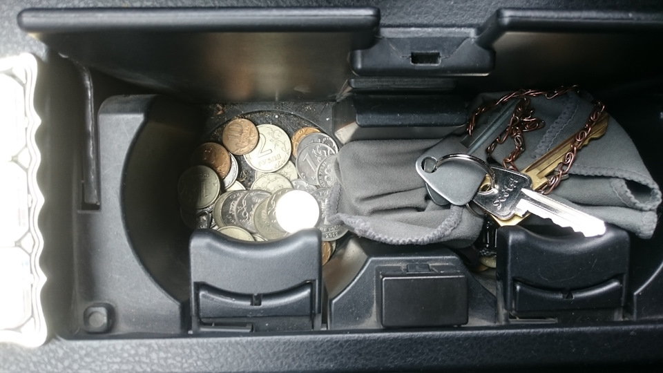 Не закрывается крышка подстаканников будет — Сообщество «Suzuki Grand ...