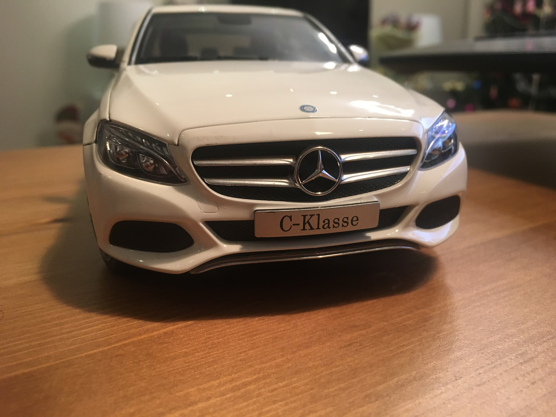 Модель 1/18 — Mercedes-Benz C-class (W205), 2 л, 2015 года | аксессуары |  DRIVE2