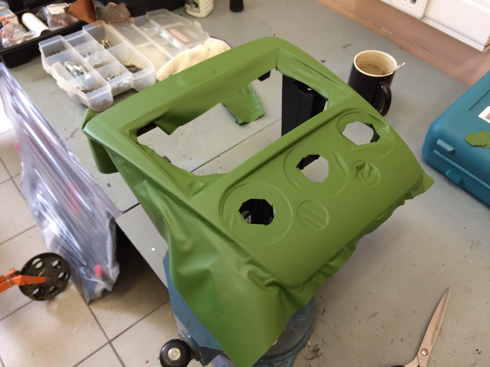 Оклейка панели магнитолы — Ford Fusion, 1,6 л, 2008 года | тюнинг | DRIVE2