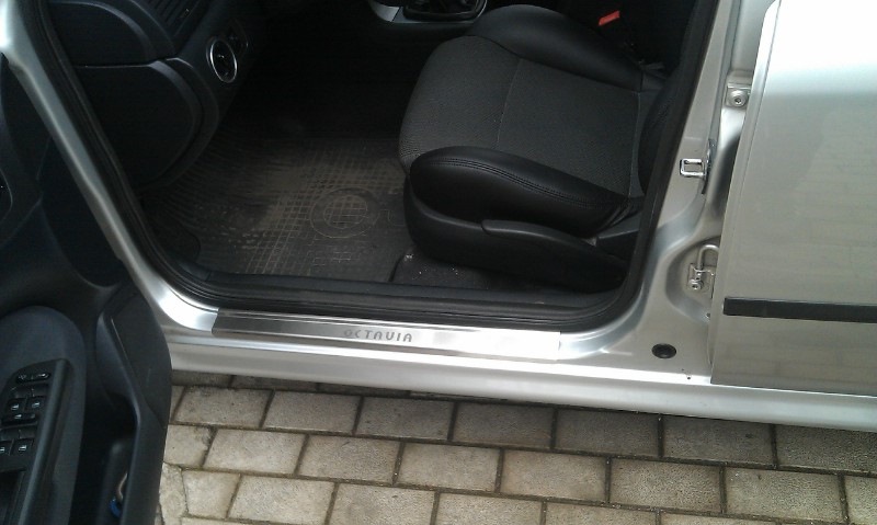 Накладки на пороги! — Skoda Octavia A5 Mk2, 1,8 л, 2007 года ...