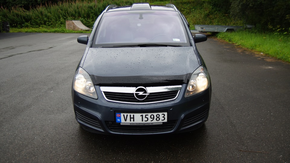 Птф зафира б. Opel Zafira b 1.9 CDTI задние фонари. Opel Zafira b дефлектор капота. Тонировка Opel Zafira b. Opel Zafira b в мышиный цвет.