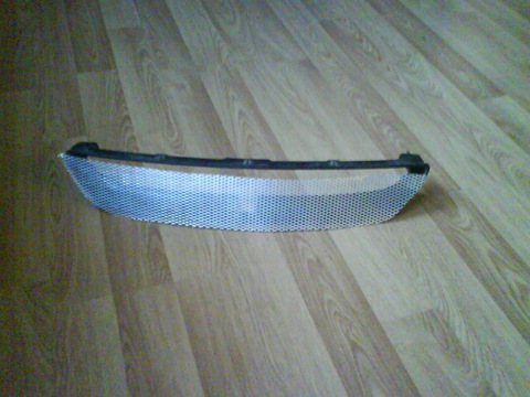 Radiator grille styling  - Toyota Sprinter Marino 16 L 1993