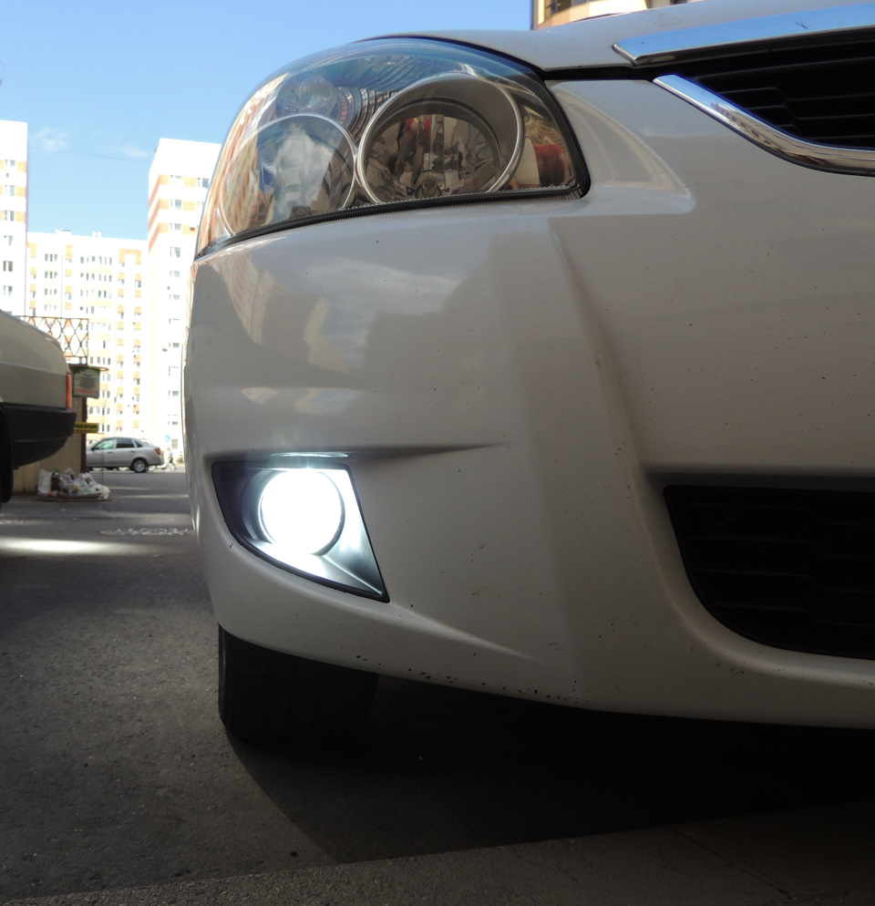 Птф приора 1. Бампер птф приора 1. Поставить противотуманки на приору. Птф линзы led приора 2. Противотуманные фары приора 2 диодные.