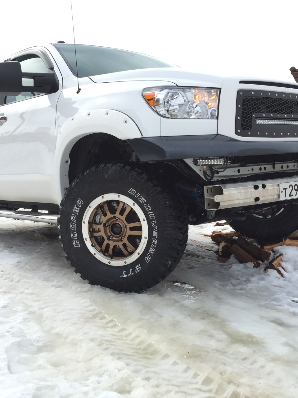 Я прям кипятком… от этих колес) — Toyota Tundra (II)