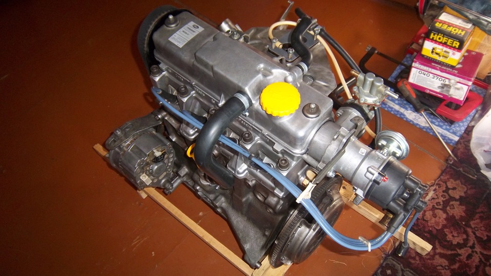 Двигатель 21083 купить. ДВС 21083. Мотор ВАЗ 21083. Двигатель 21083 инжектор 8. Мотор ДВС 2108/.