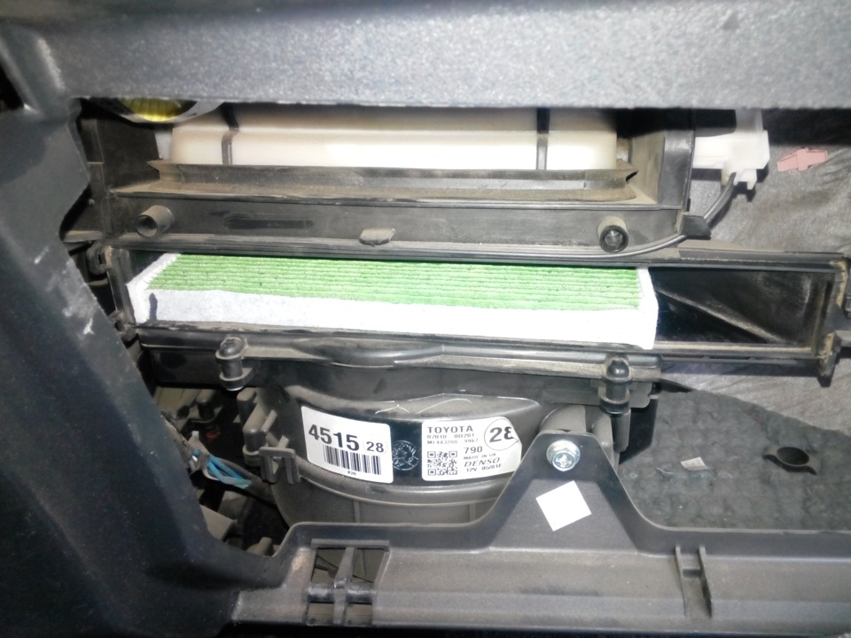 Фото в бортжурнале Toyota Yaris (p2)