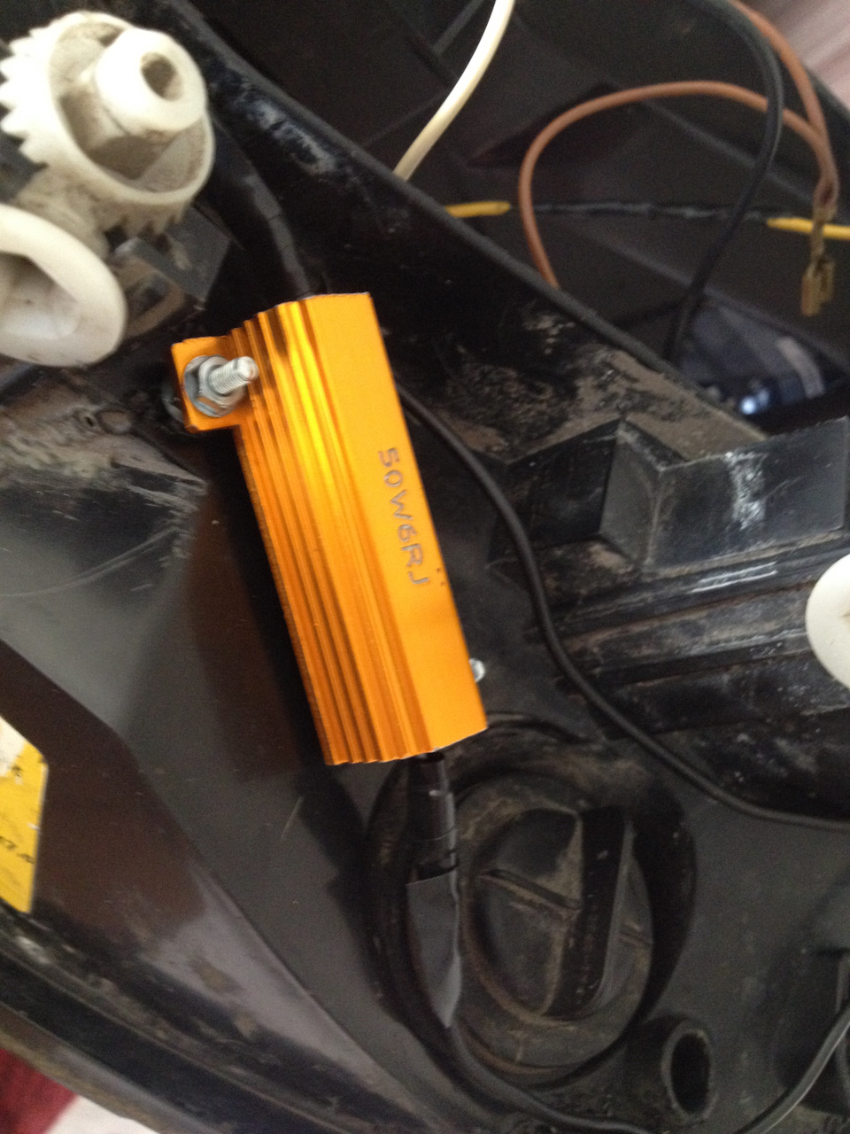 Ангельские глазки v.2 + динамические поворотники — Lada Приора хэтчбек ...