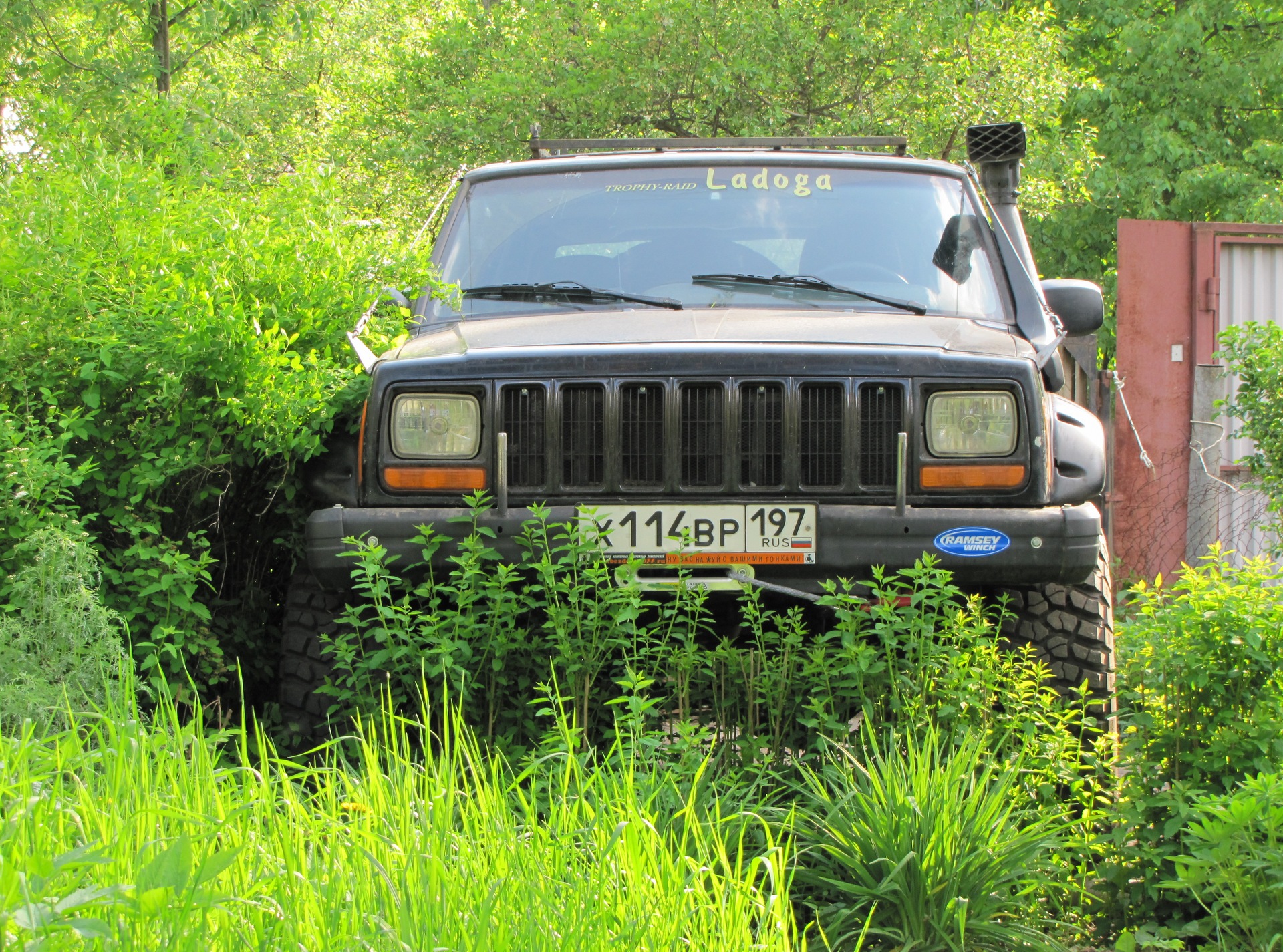 Это часы. Они ходят. А потом начинают бить (с) — Jeep Cherokee (XJ), 4 л,  2000 года | тюнинг | DRIVE2