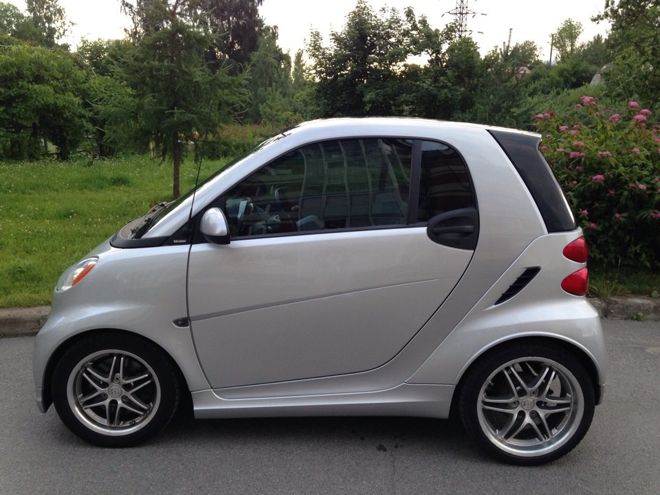 Smart h. Smart Fortwo 2009. Smart Fortwo 2009 Side view. Smart Fortwo черный матовый. Smart Fortwo 4 двери.