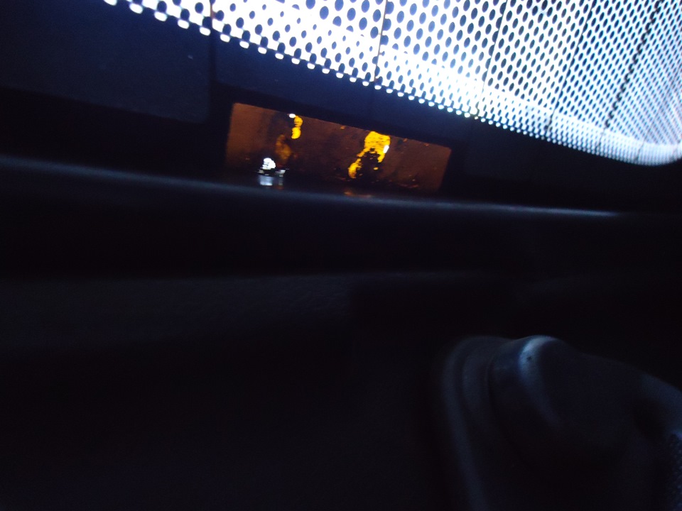 Что делать с порванный провод обогрева заднего стекла? — Lada 21099, 1 ...