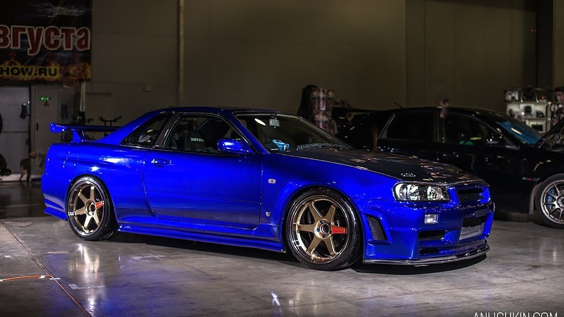 Nissan Skyline drive2