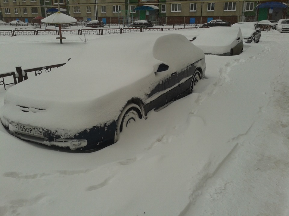 Поводок дворников не справился со снеговой нагрузкой))) — Hyundai ...