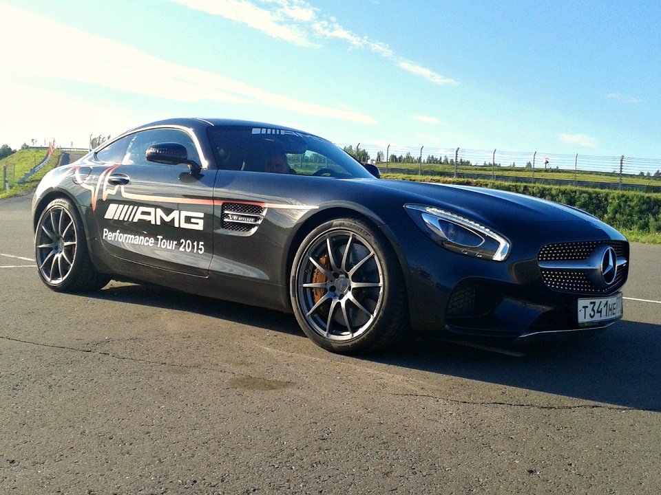 Мерседес амг s63 перфоманс. Амг новосибирск. Мерседес c63 amg performance. Ключавто волгоград бмв. Мерседес amg перформанс.