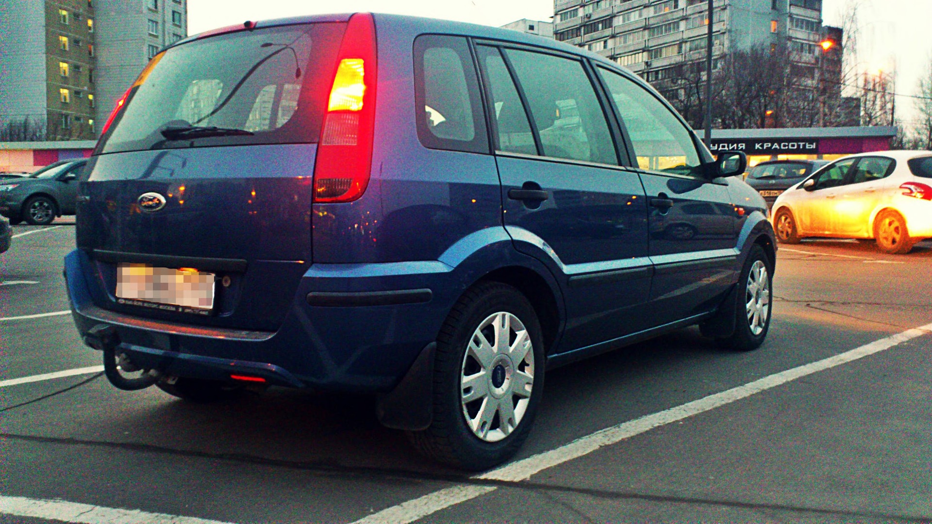 C1095 ford fusion. Ford Fusion дорестайл. Форд Фьюжн дорестайл. Ford Fusion 2005 зад. Форд Фьюжн 1.6 дорестайл.