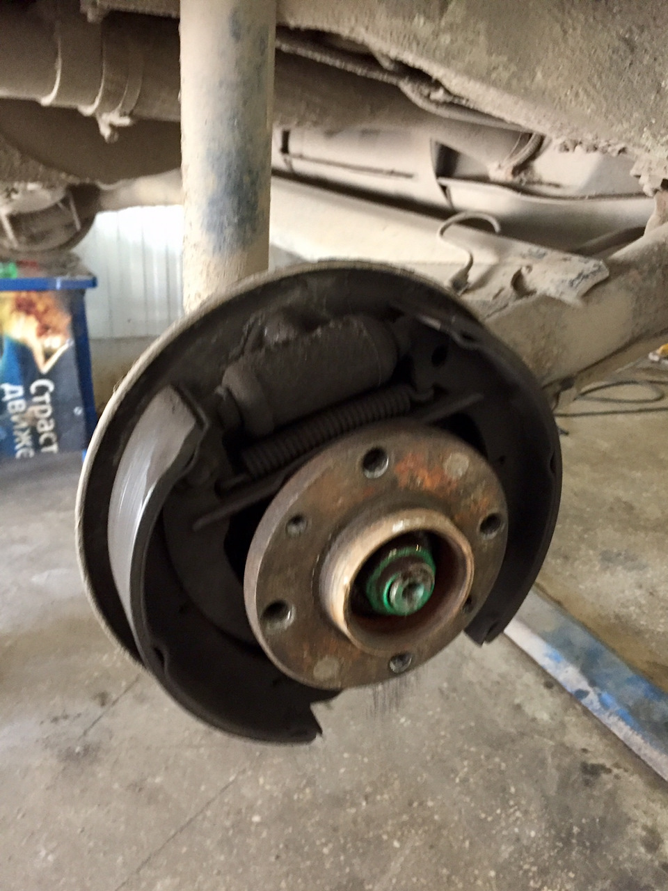 Задние тормоза + помял диск — Lada 2114, 1,6 л, 2007 года | другое | DRIVE2