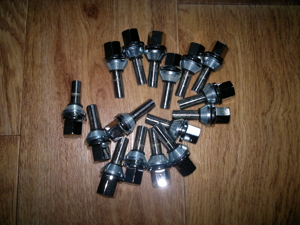 17. Болты эксцентрики 4x98 — 4x100 — Lada 21093i, 1,5 л, 2002 года ...