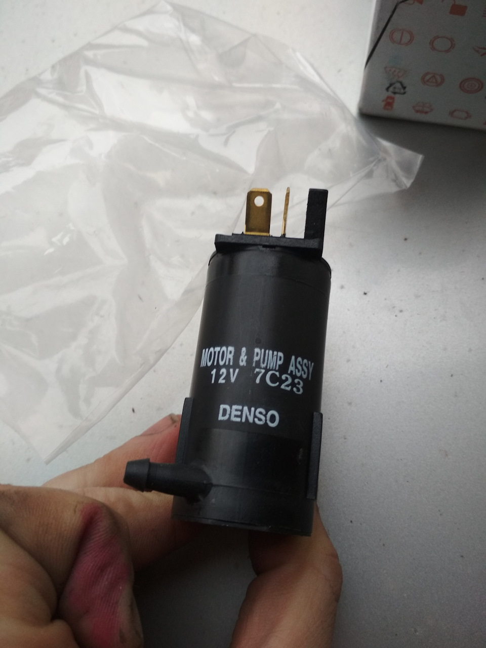 На коробке — KIA а внутри Denso — KIA Sportage (1G)