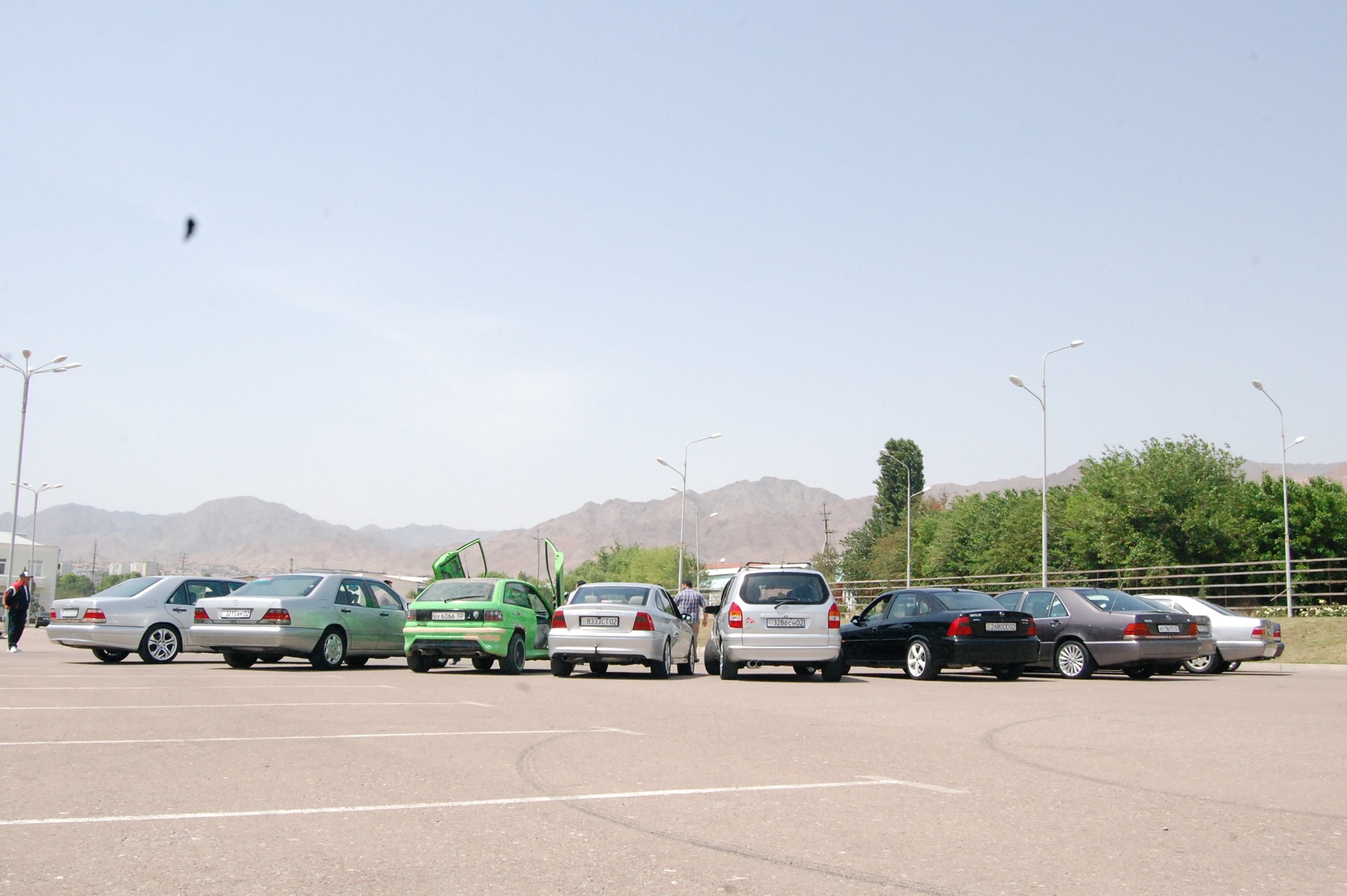 Сколько машин в таджикистане