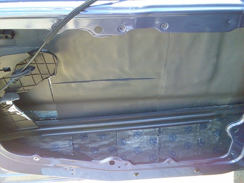 f3cc8bu 480 гремит задняя дверь на форд фьюжн