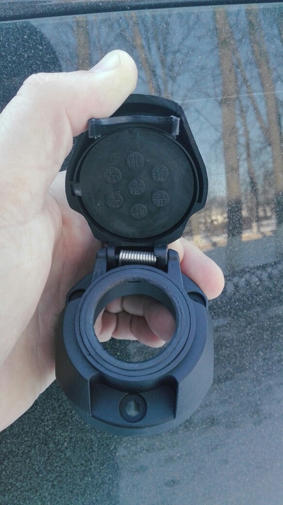 Как подключить розетку на прицеп ларгус