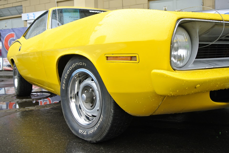 "Royal Auto Show 2013". (part 3) — Volkswagen Tiguan (1G), 1,4 л, 2009