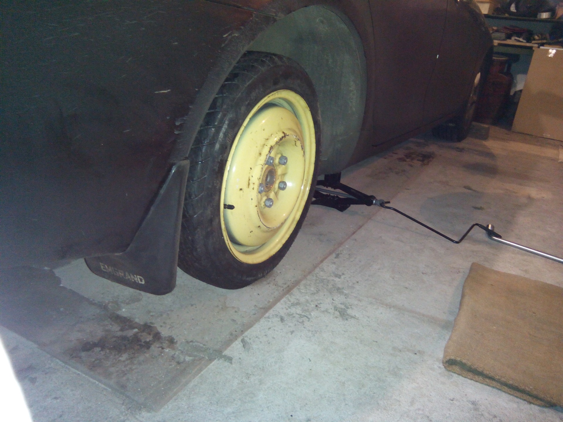 Докатка-запаска. Примерка и расположение в багажнике — Geely Emgrand ...