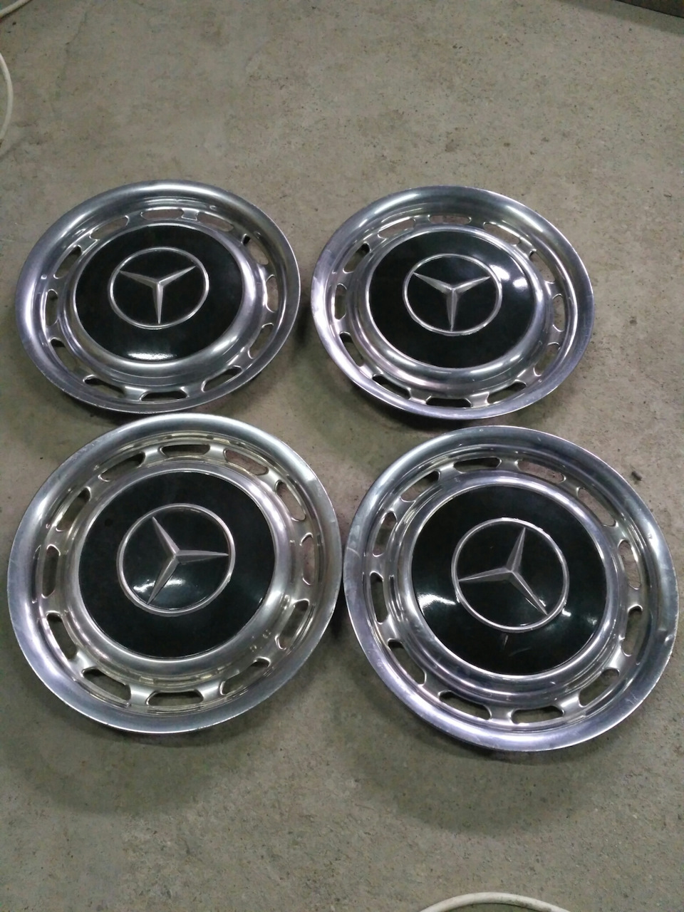 Колпаки, дубль два) — Mercedes-Benz W123, 2,5 л, 1984 года | колёсные ...