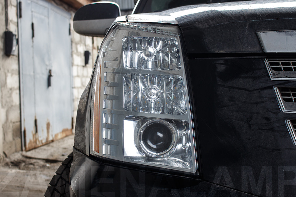CADILLAC ESCALADE (3rd generation) устранение запотевания фары ...
