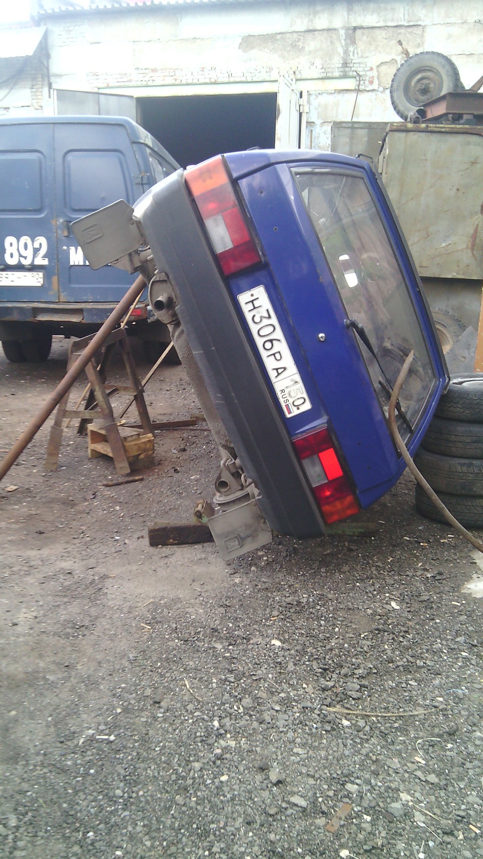 Подготовка к сварке и переворачиваем машину на бок — Lada 2108, 1,6 л, 1987  года | кузовной ремонт | DRIVE2