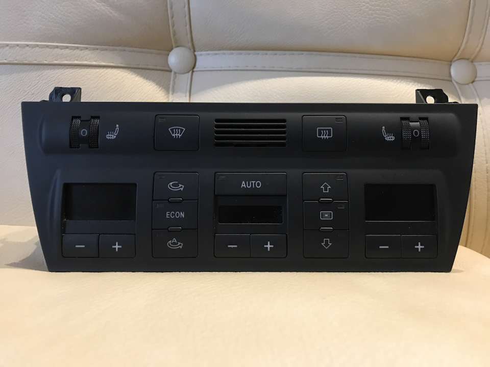 Рестайлинговый блок 2-Din — состояние беллисимо — Audi Allroad (C5)