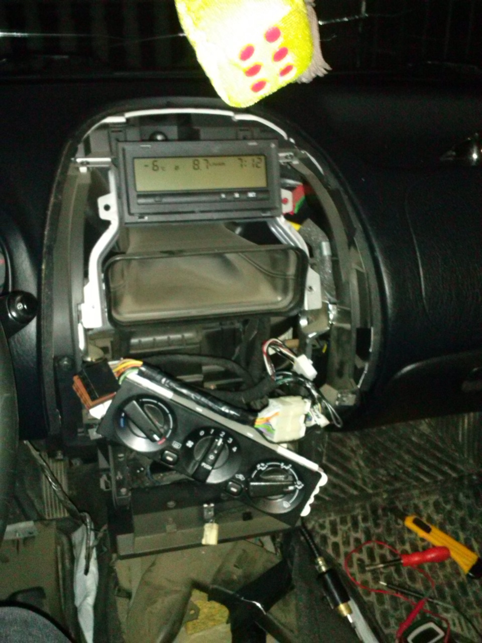 Фото в бортжурнале Mitsubishi Carisma