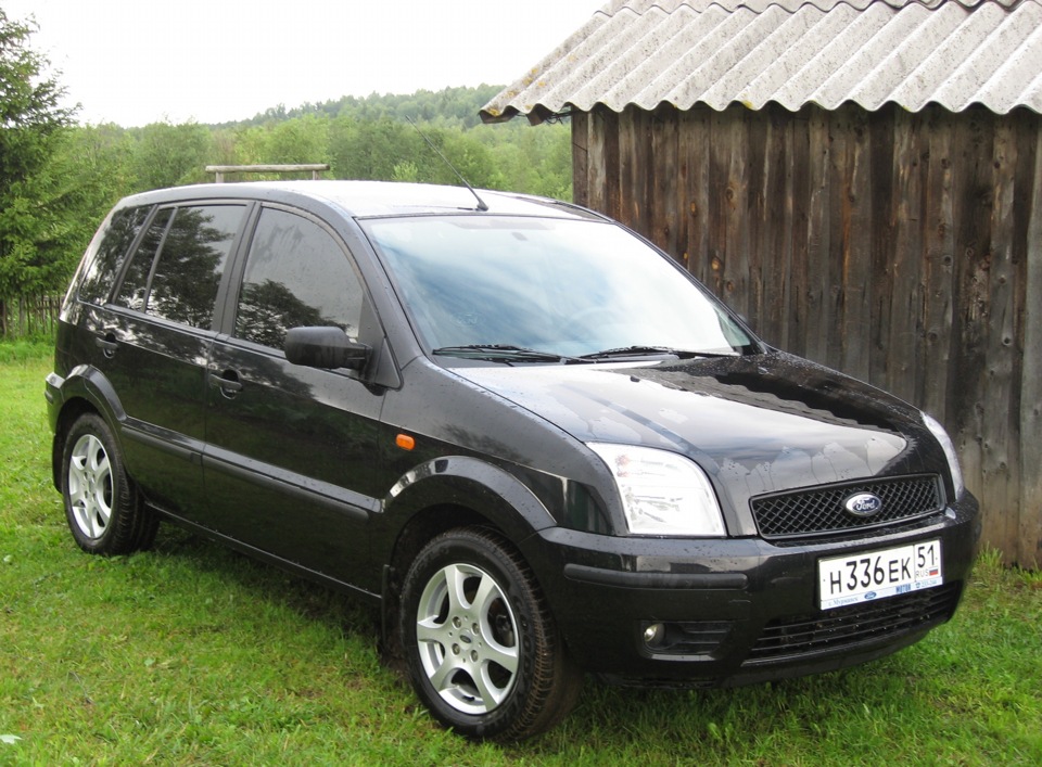 Ford Fusion 2008г Черный