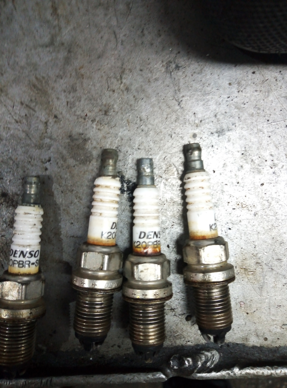 №19 — Volkswagen Golf Mk4, 1,6 л, 2002 года | расходники | DRIVE2