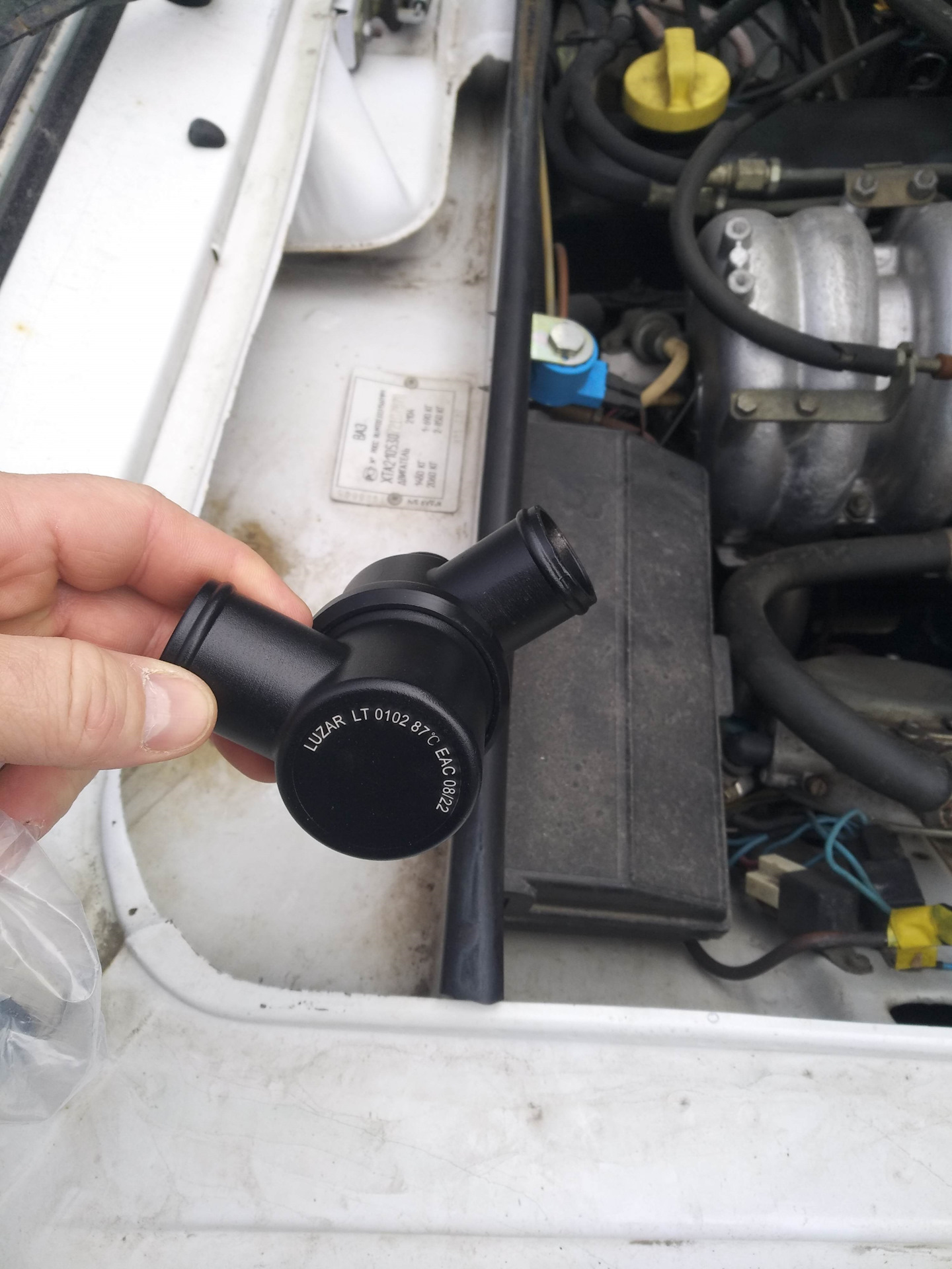 Замена термостата ВаЗ 2105 — Lada 21053, 1,5 л, 2007 года | визит на ...