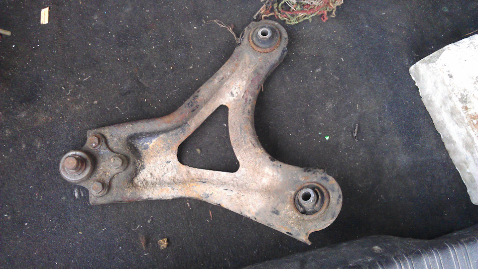 Как то ночь влетел я в бордюр передним левым колесом(((( — Ford Mondeo ...