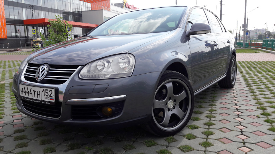 102 л с. Jetta 2009 1.6. Джетта 5 1.6 102 л.с. Jetta 5 1.6 DSG 2008. Jetta 1,6 DSG 2010.