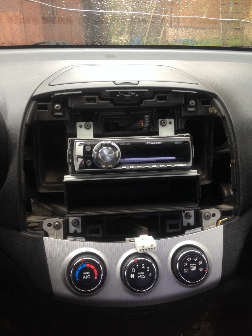 Замена автомагнитолы — Hyundai Elantra (4G), 1,6 л, 2007 года ...
