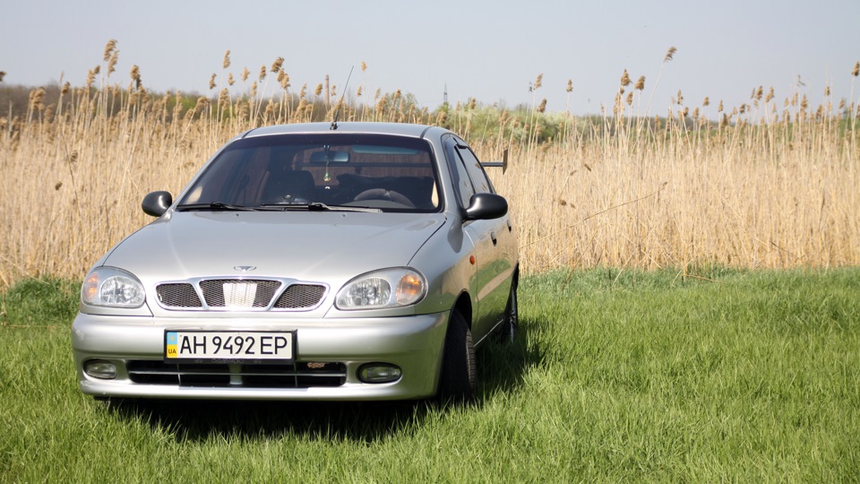 Шины дэу сенс. Дэу Сенс 1.3. Хонда Сенс 1. Машины Daewoo 2004 год. Знак Дэу Сенс.