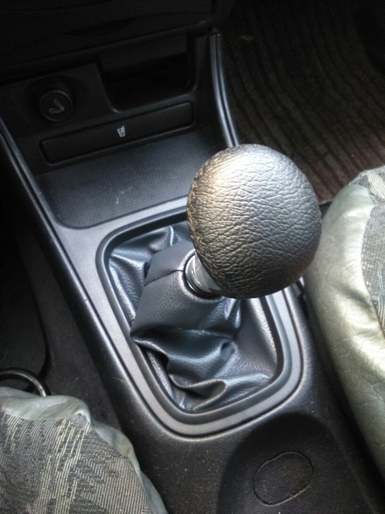 новый чехол — Nissan Almera II (N16), 1,5 л, 2005 года | своими руками ...