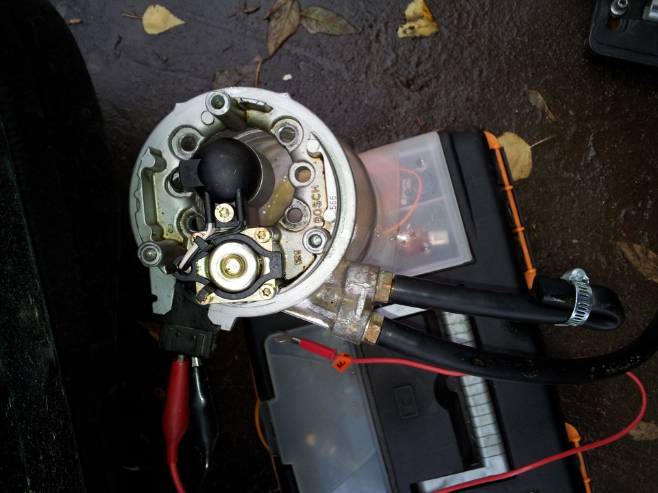 Моновпрыск чистка форсунки. — Volkswagen Polo Mk3, 1,6 л, 1995 года ...