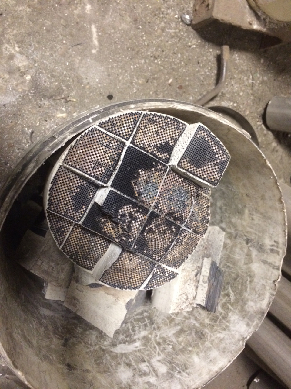 Вырезал катализатор и сажевый фильтр — DRIVE2